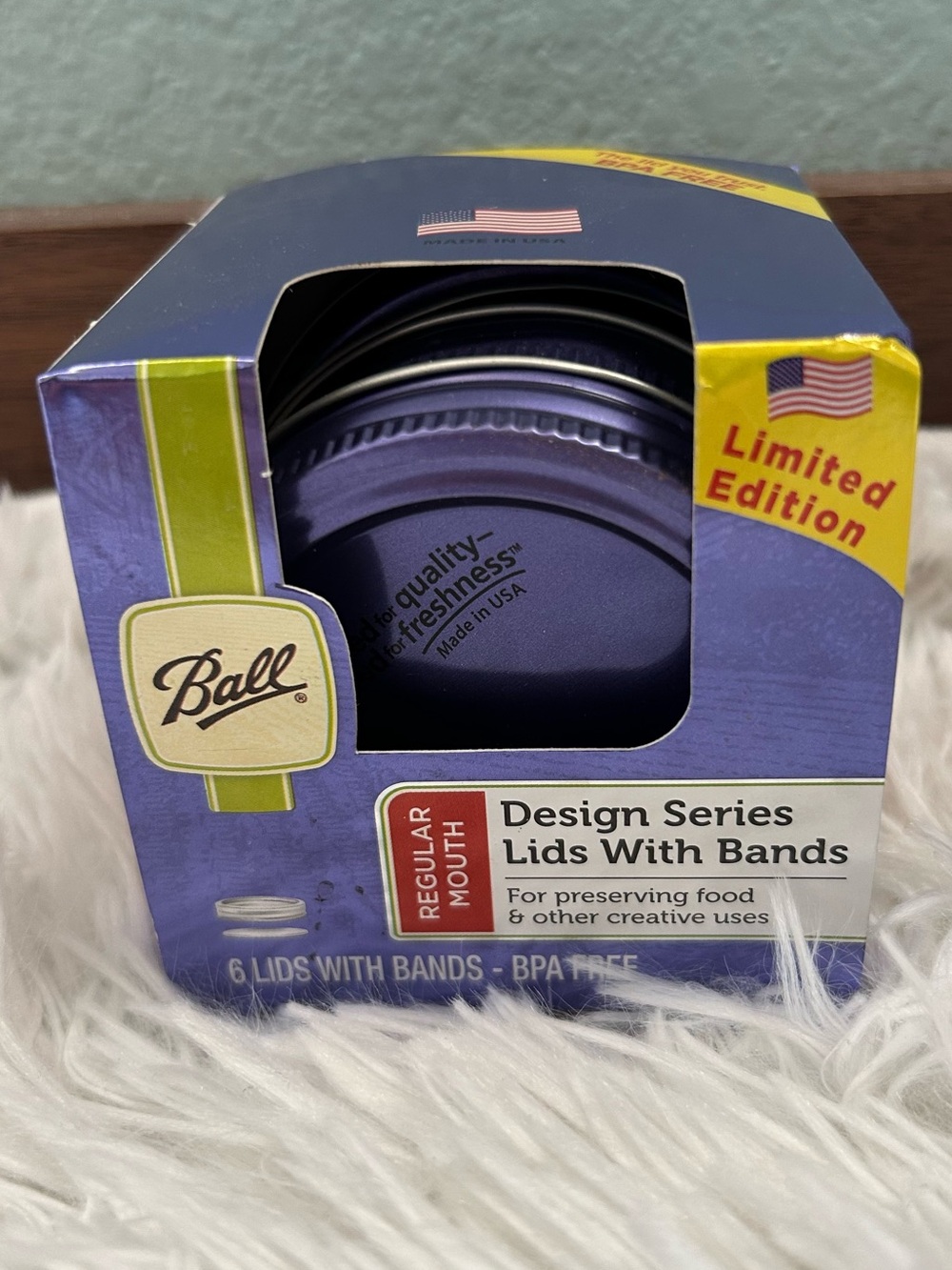 Ball Limited Edition Purple Regular Mason Jar Lids with Bands
Set of 6
New!